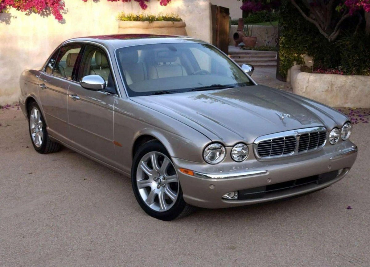 Jaguar xj8 2004