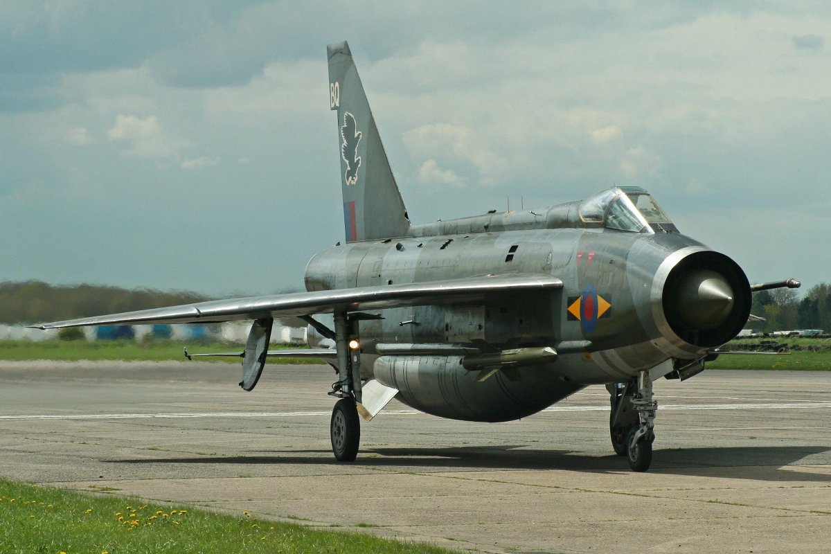 English Electric Lightning f.6
