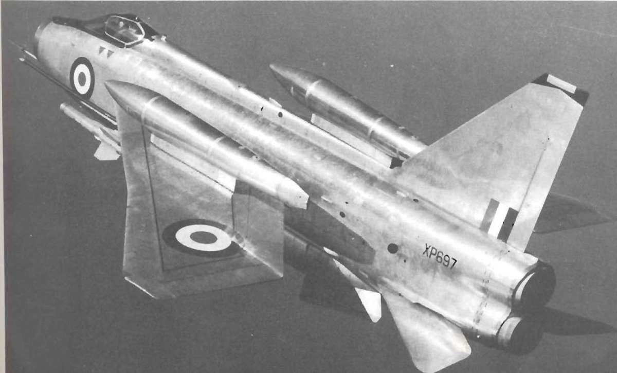 Лайтнинг самолет реактивный