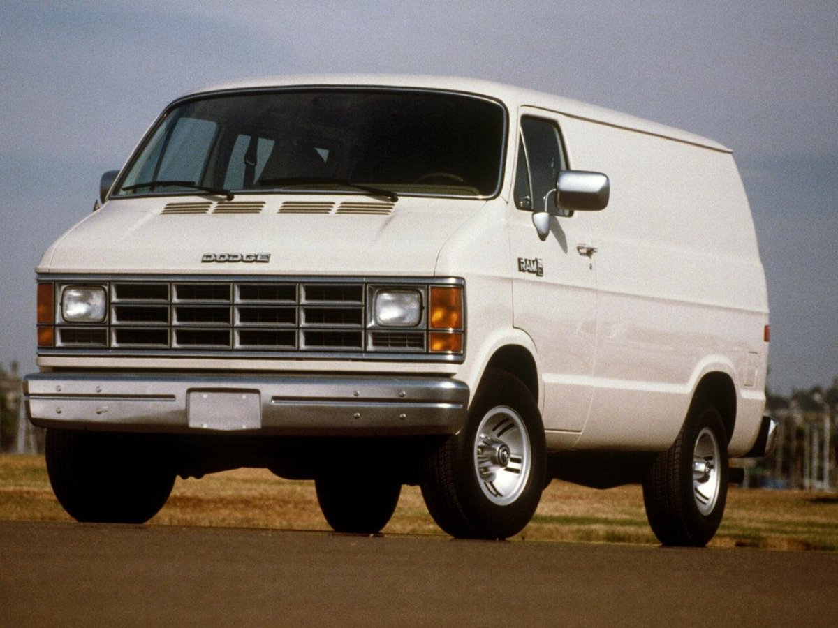 Dodge Ram van 1986