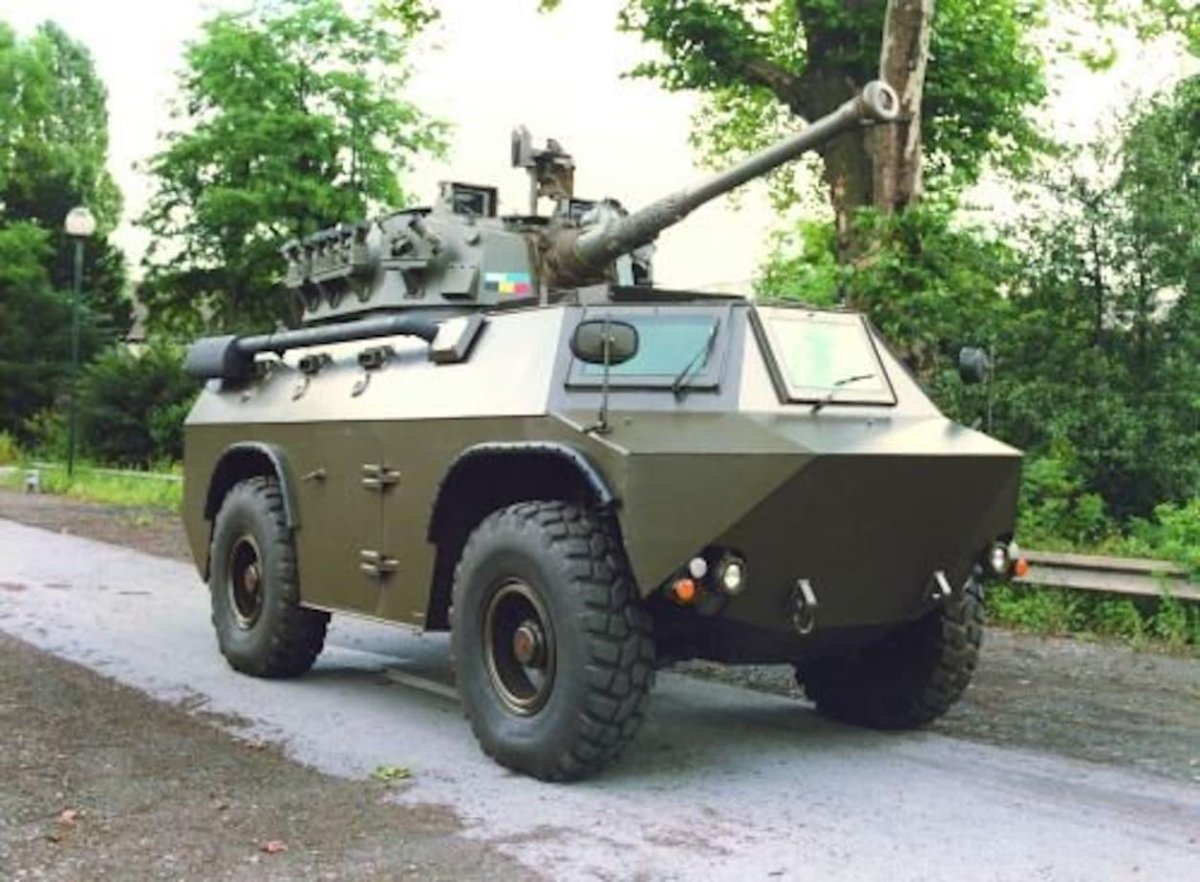 БТР Lav-150