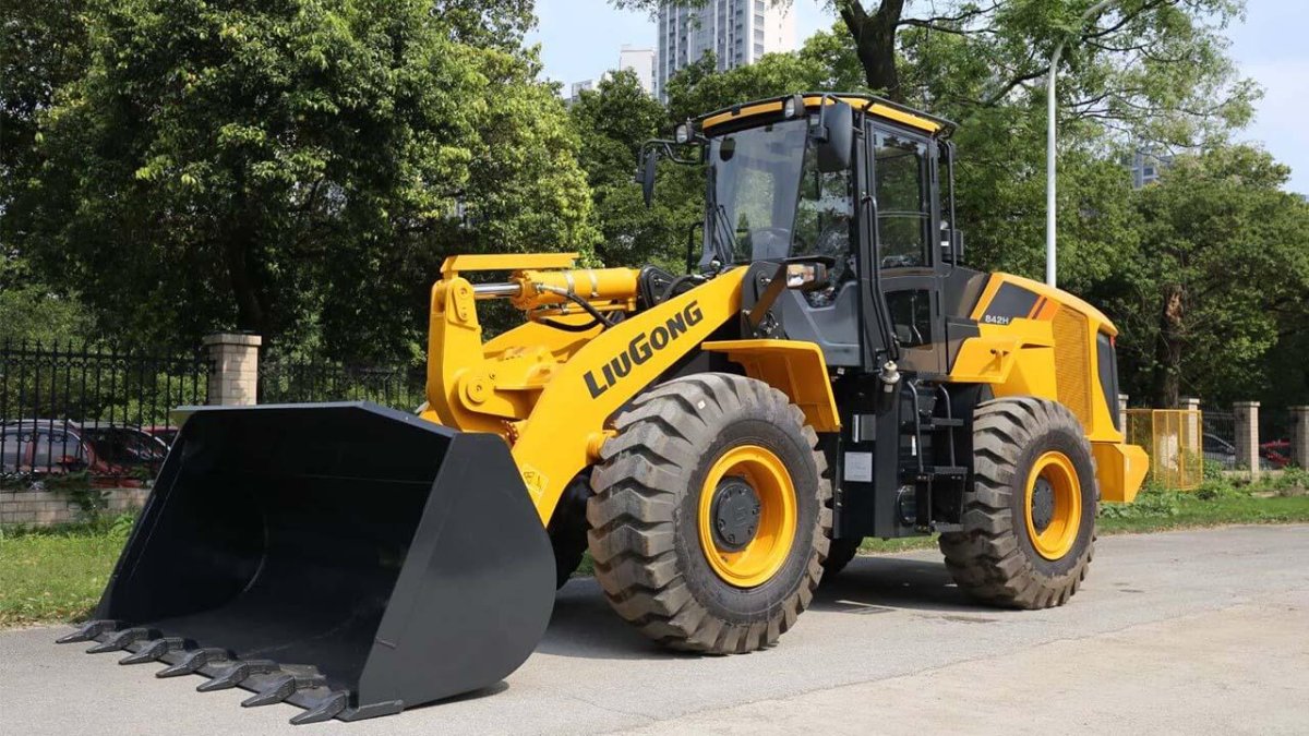 Фронтальный погрузчик Liugong clg842h