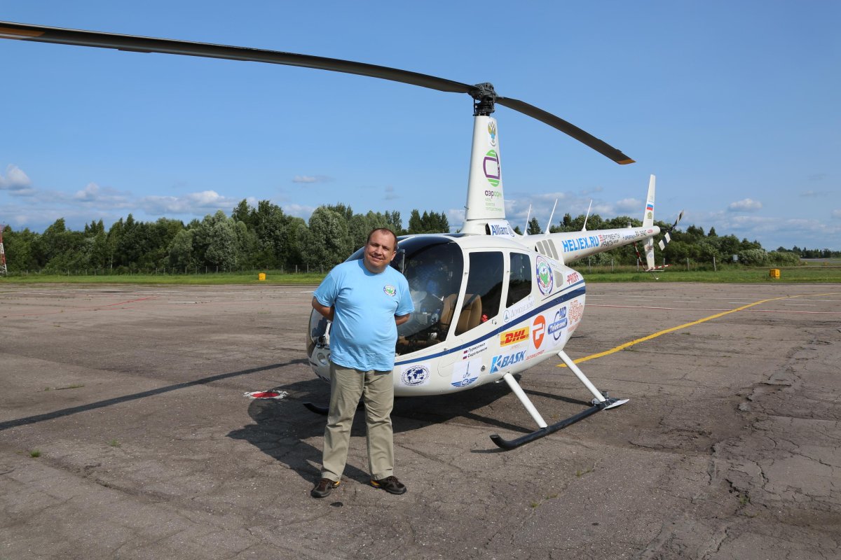 Москва вертолет пилот