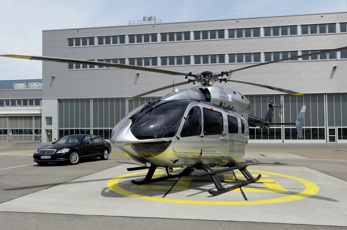 Вертолет Eurocopter 145
