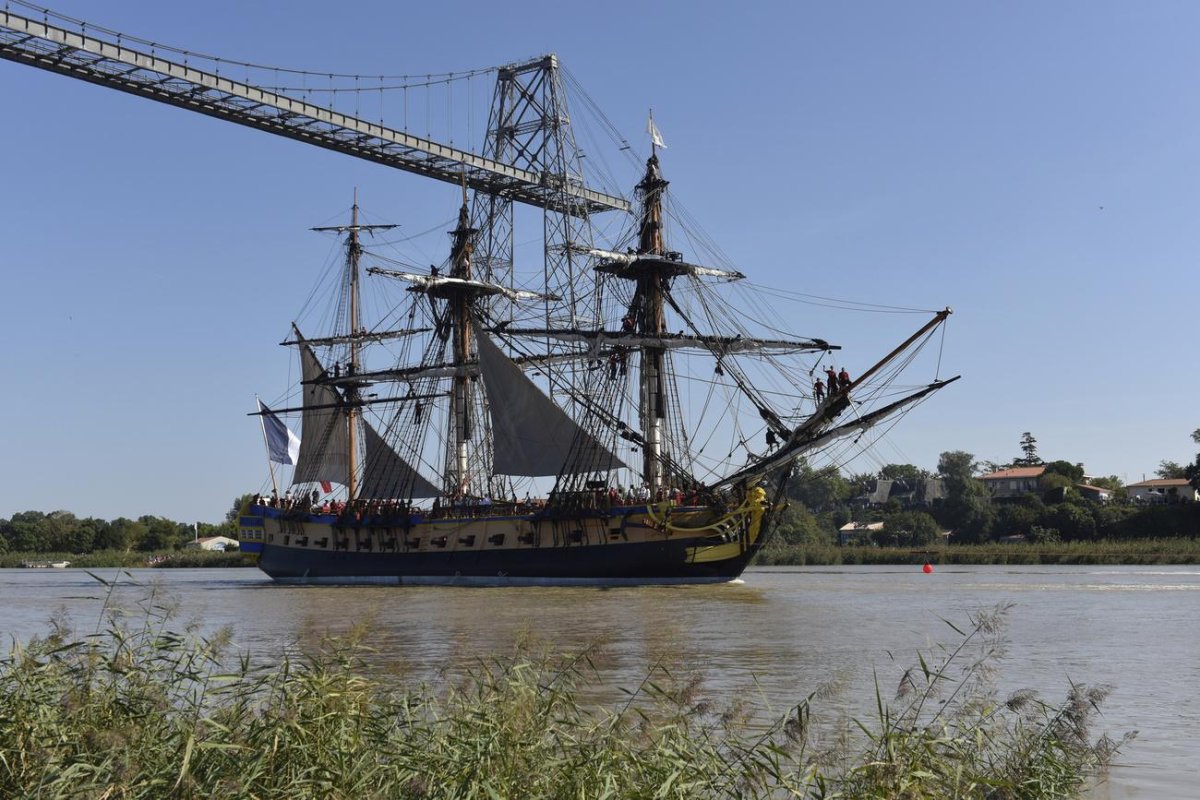 Французский парусный Фрегат Hermione