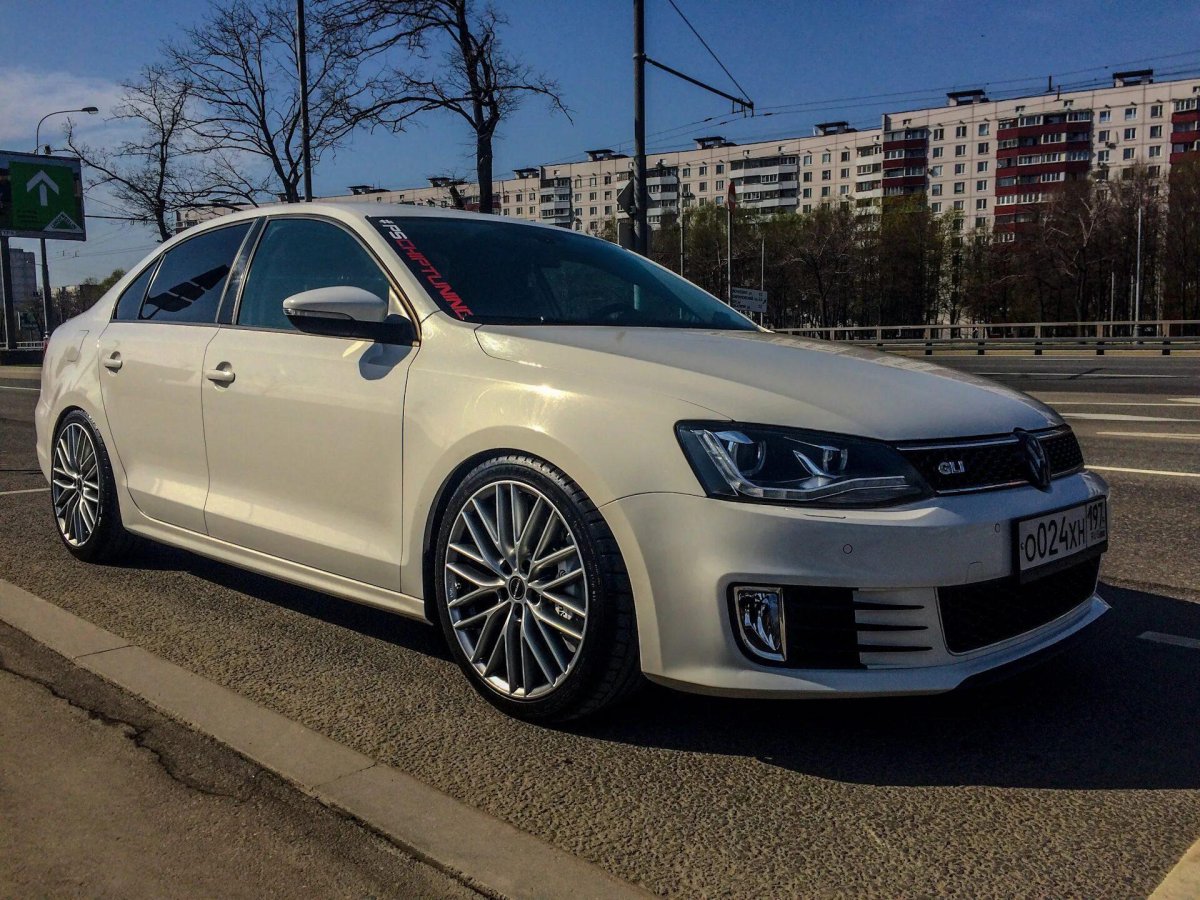 Фольксваген Джетта 6