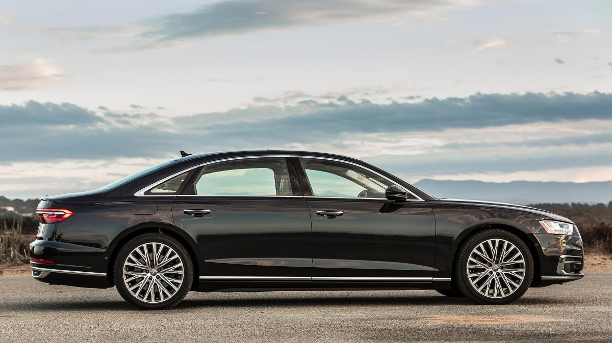 Ауди а8 Лонг 2019