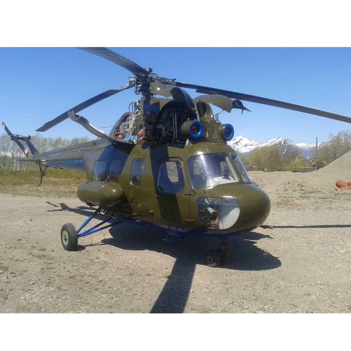 Ми2 вертолет Авис Амур