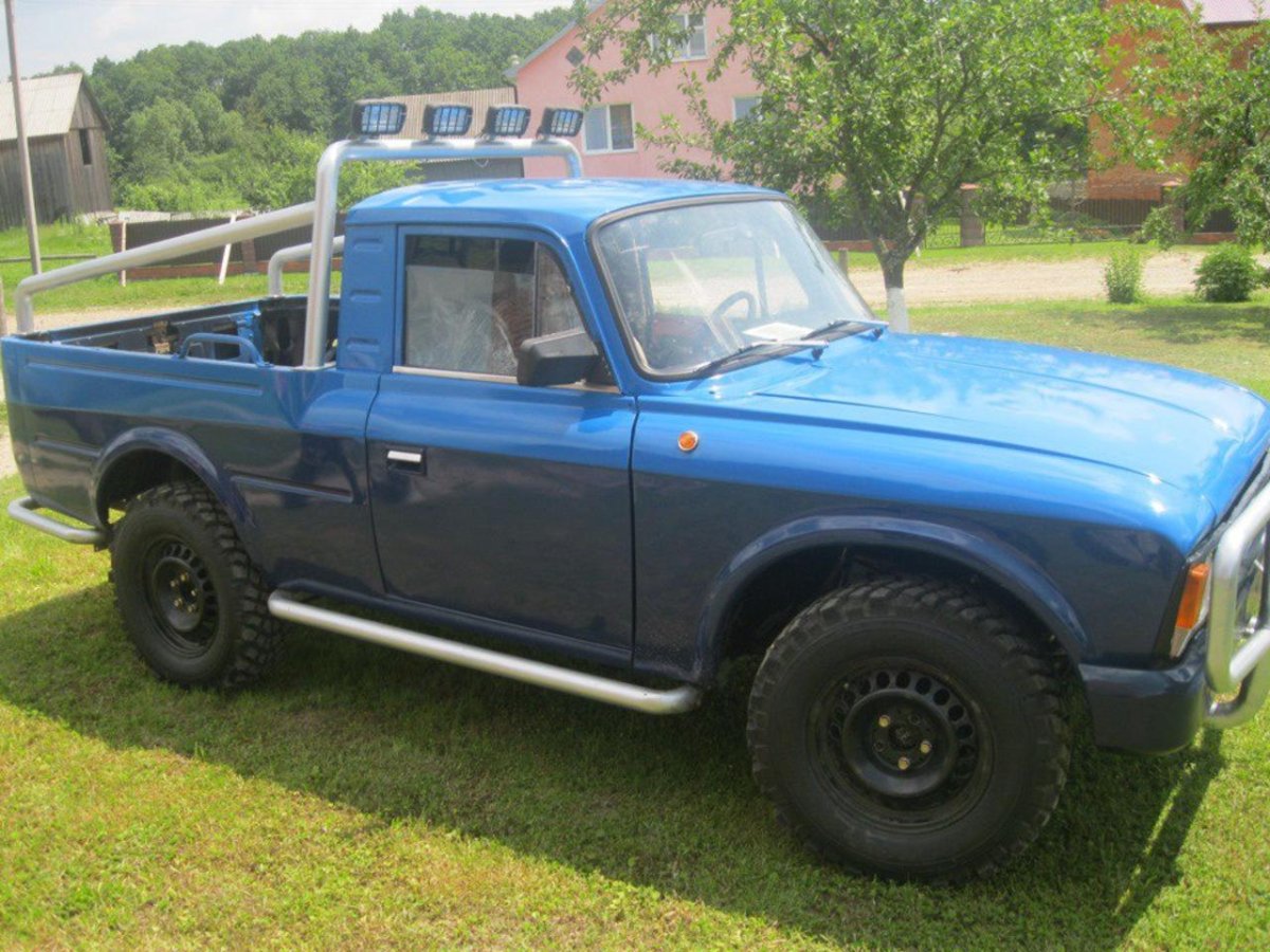 Москвич ИЖ 2715