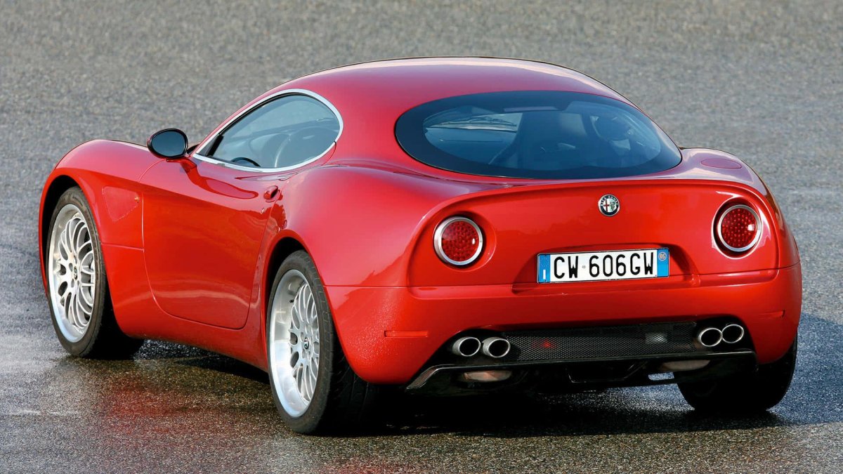 Alfa Romeo 8c 2021