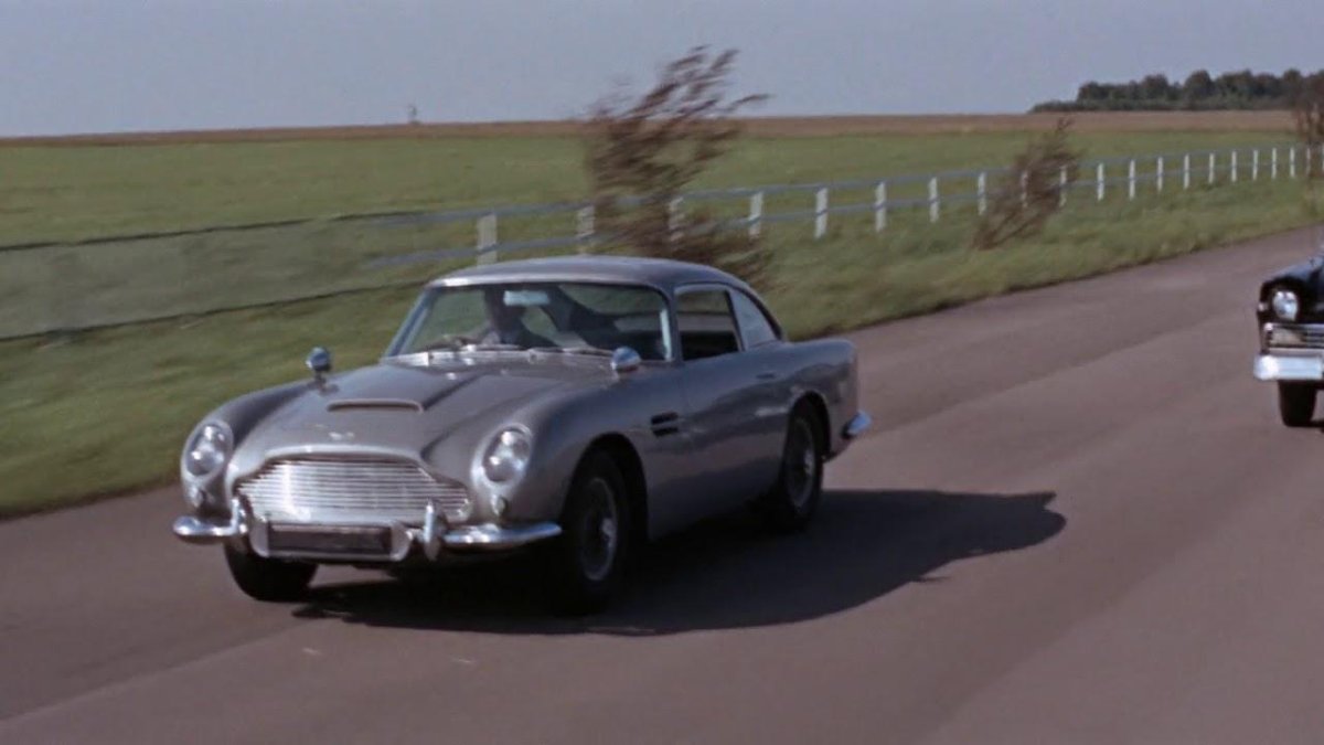 Aston Martin db5 James Bond