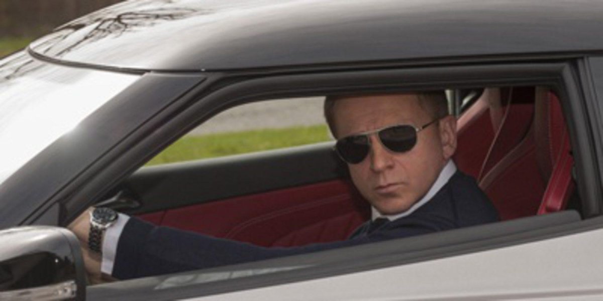 Дэниел Крейг Астон Мартин