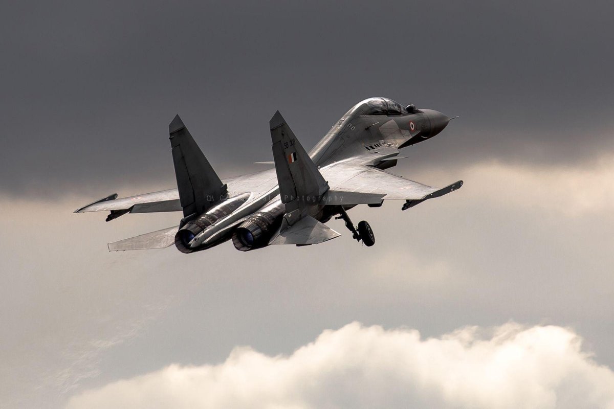 Истребитель с прямым крылом