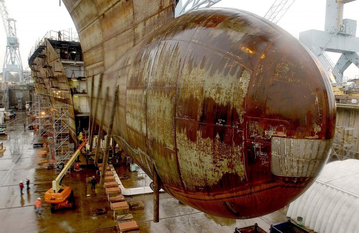 Носовой бульб корабля