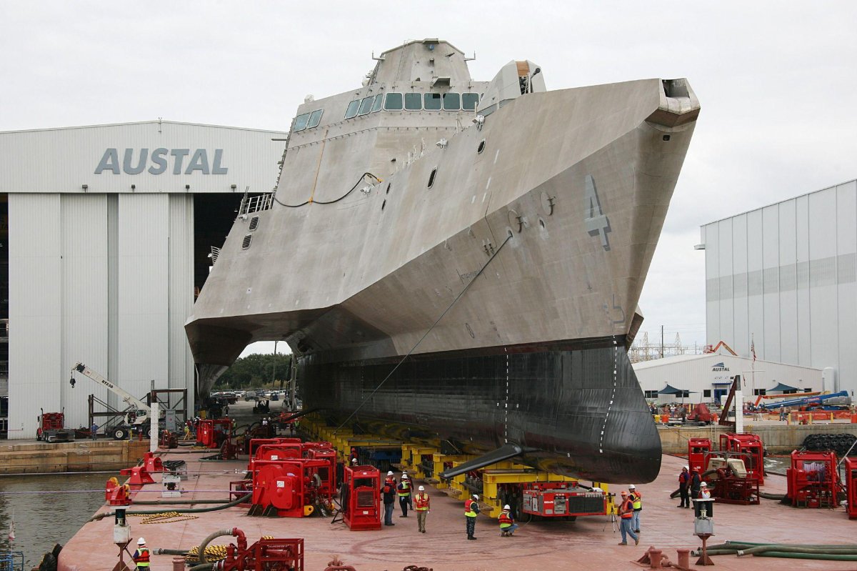 Индепенденс корабль тримаран