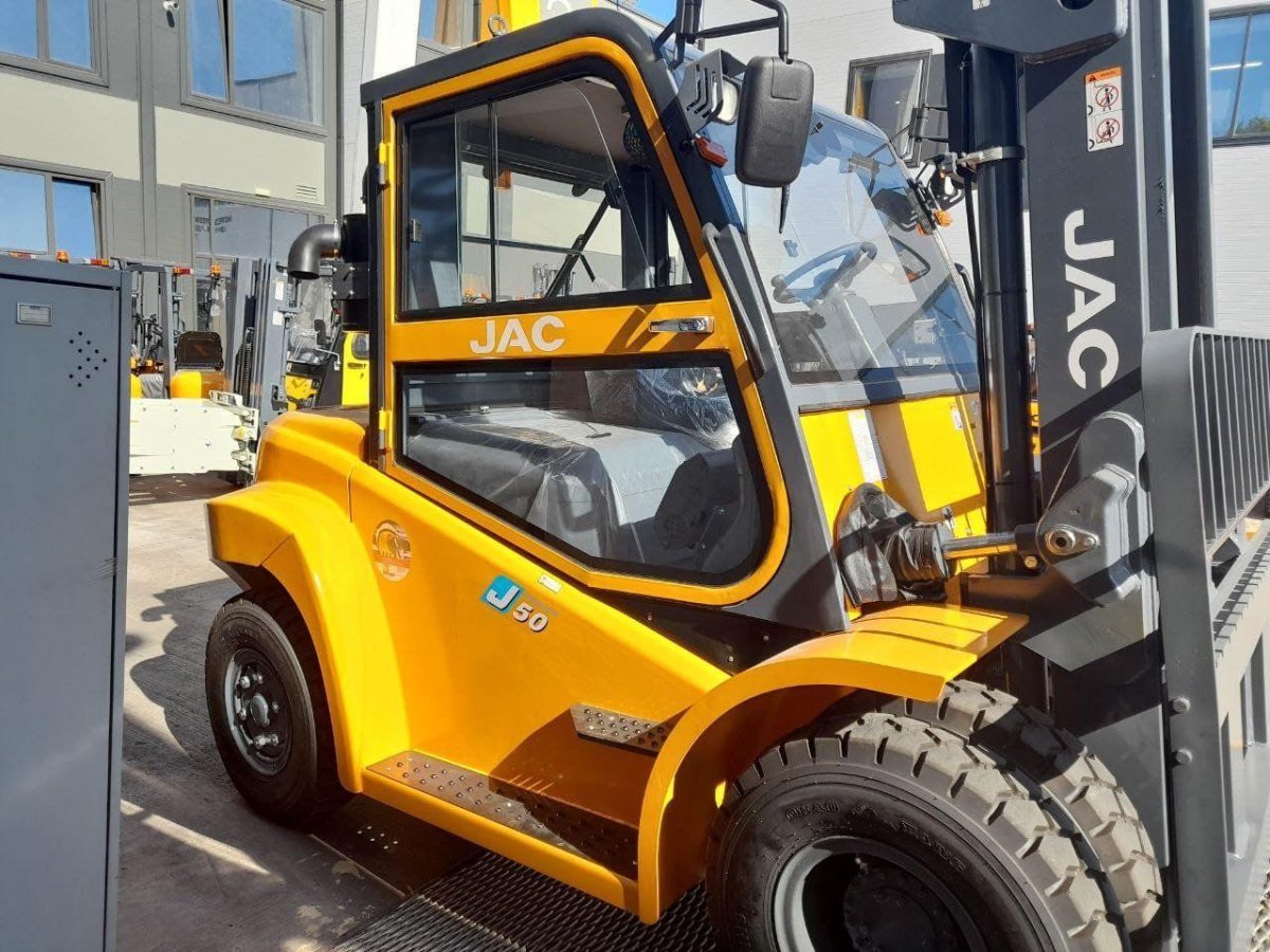 Погрузчик Джак