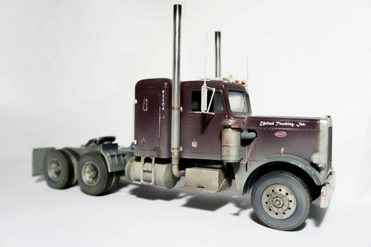 Revell Peterbilt 359