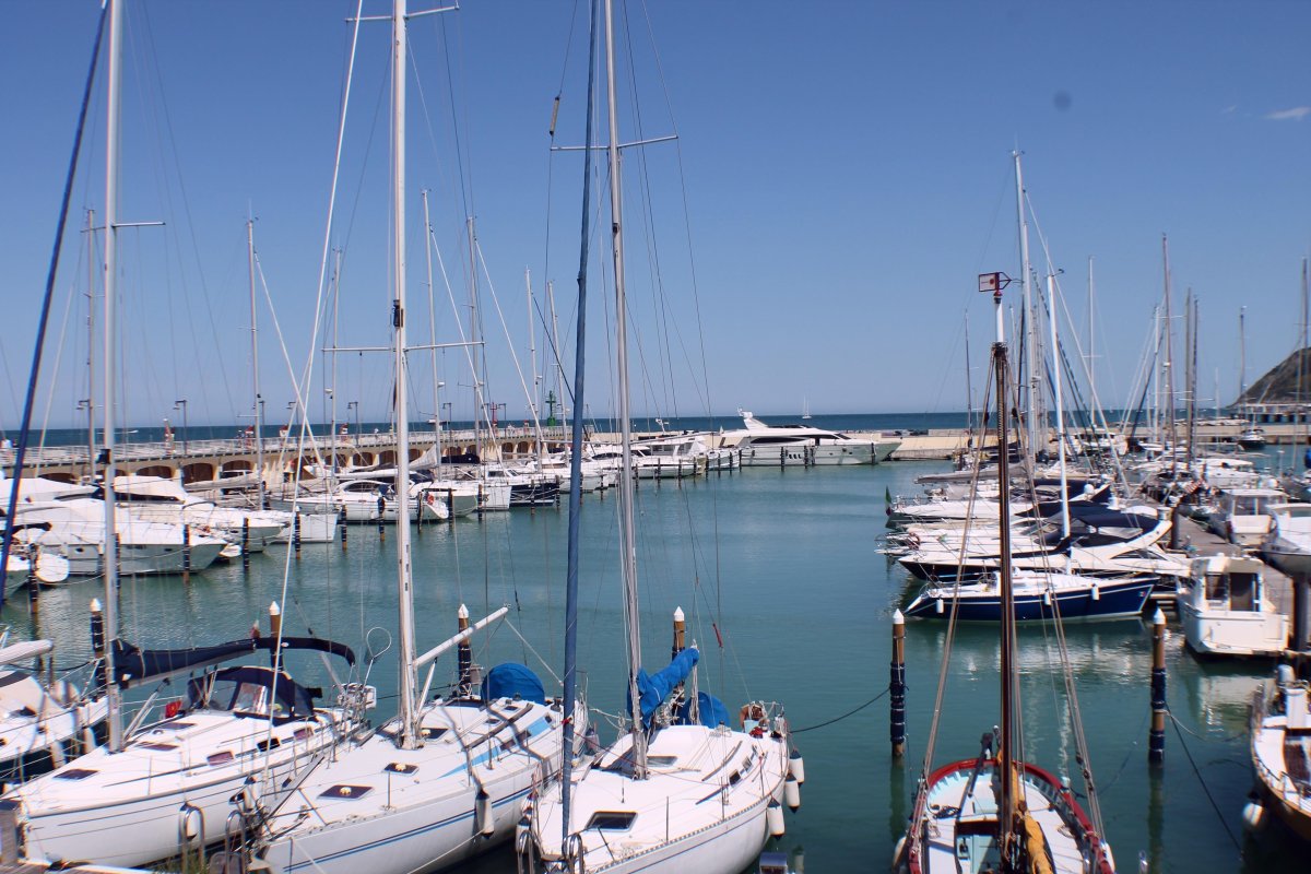 Яхтенный порт Марина порт Созопол