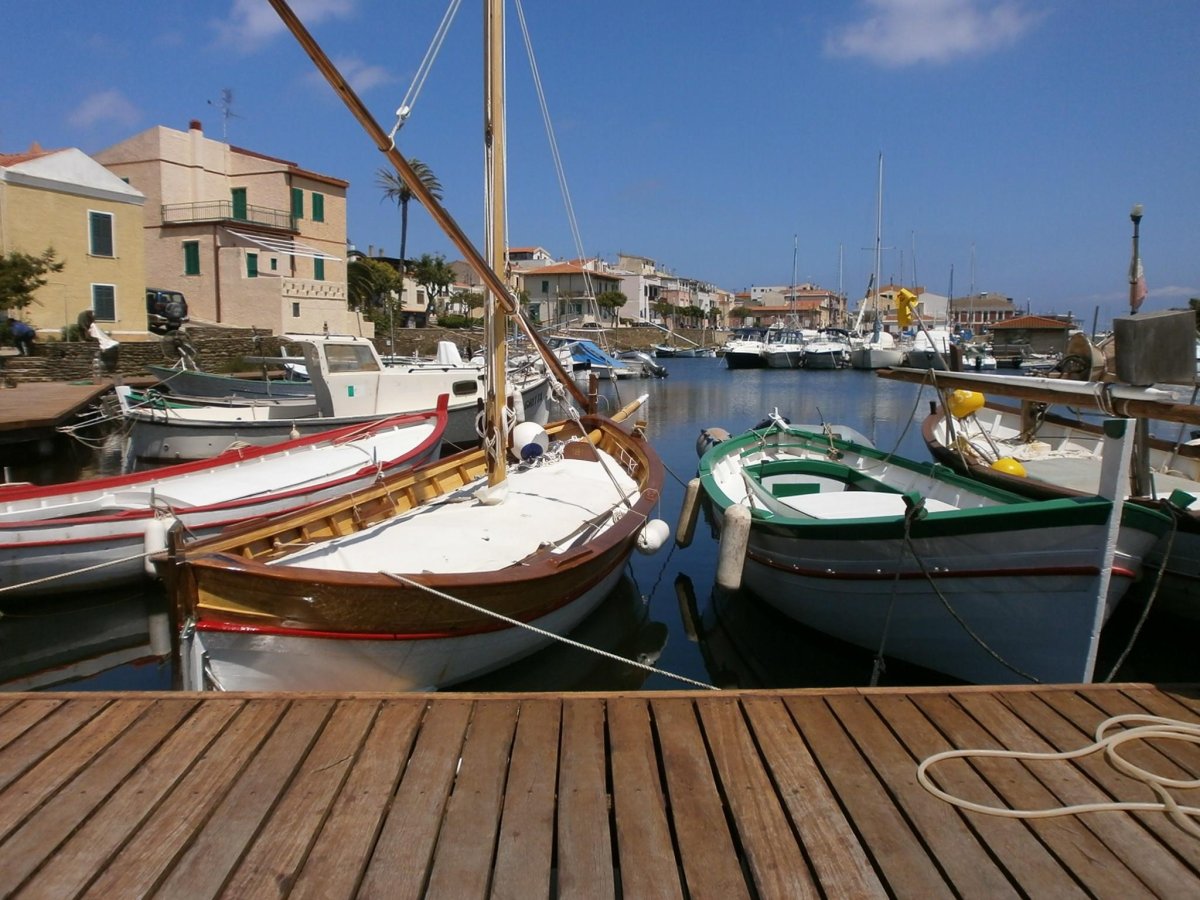 Сардиния яхтинг