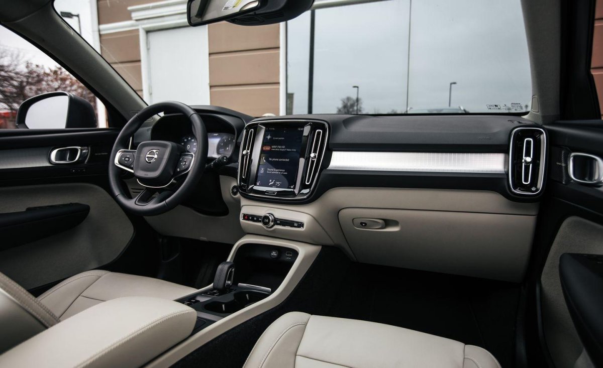 Volvo xc40 Interior