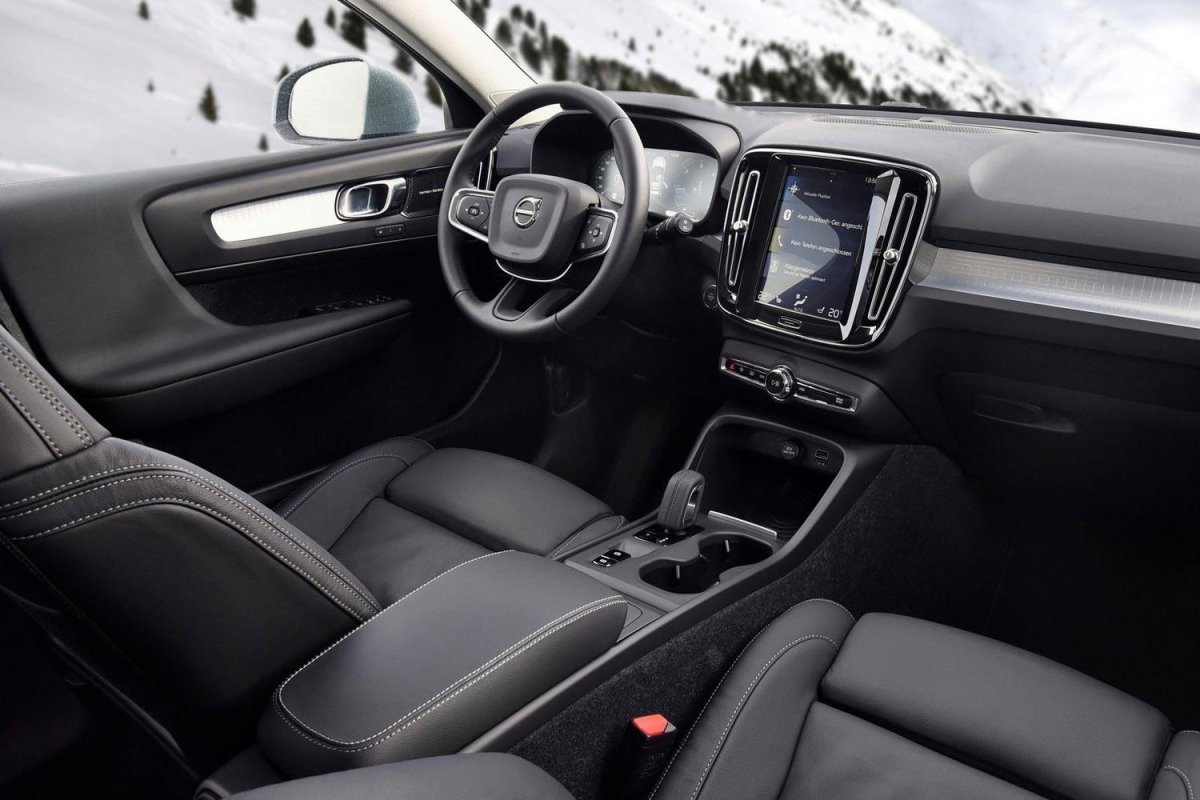 Вольво хс40 интерьер