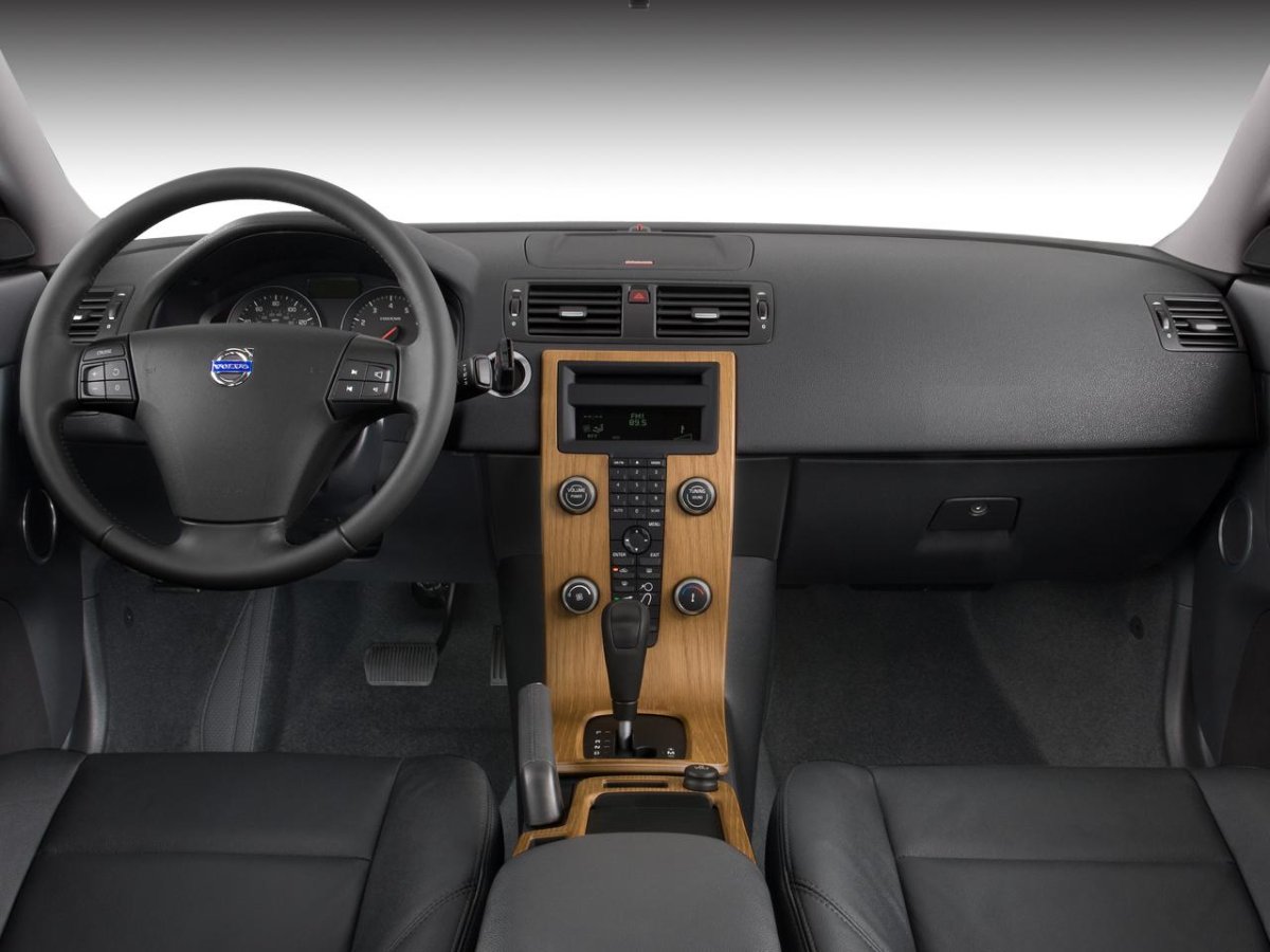 Вольво s40 2008 салон