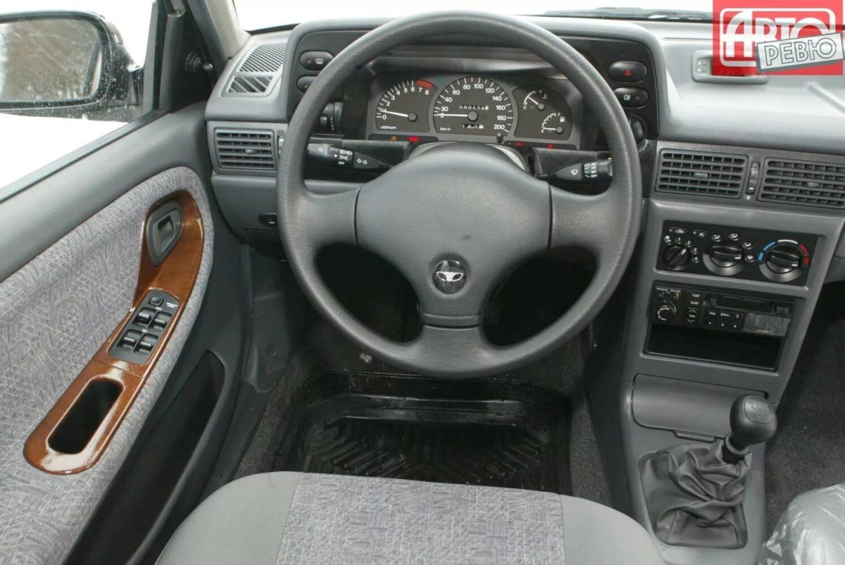 Daewoo Nexia 1 салон