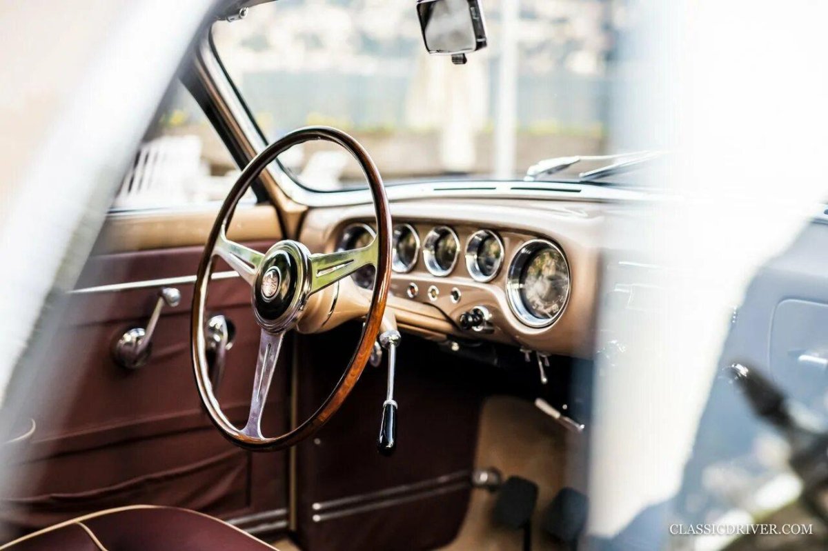 1953 Alfa Romeo 1900 CS. Pinin Farina.