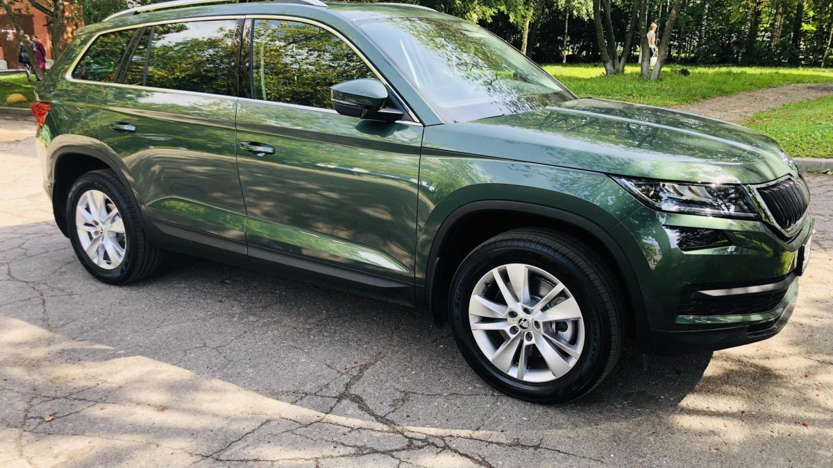 Шкода Кодиак зеленый