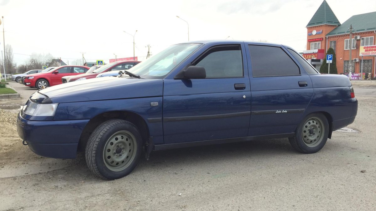 ВАЗ 2110 лазурит
