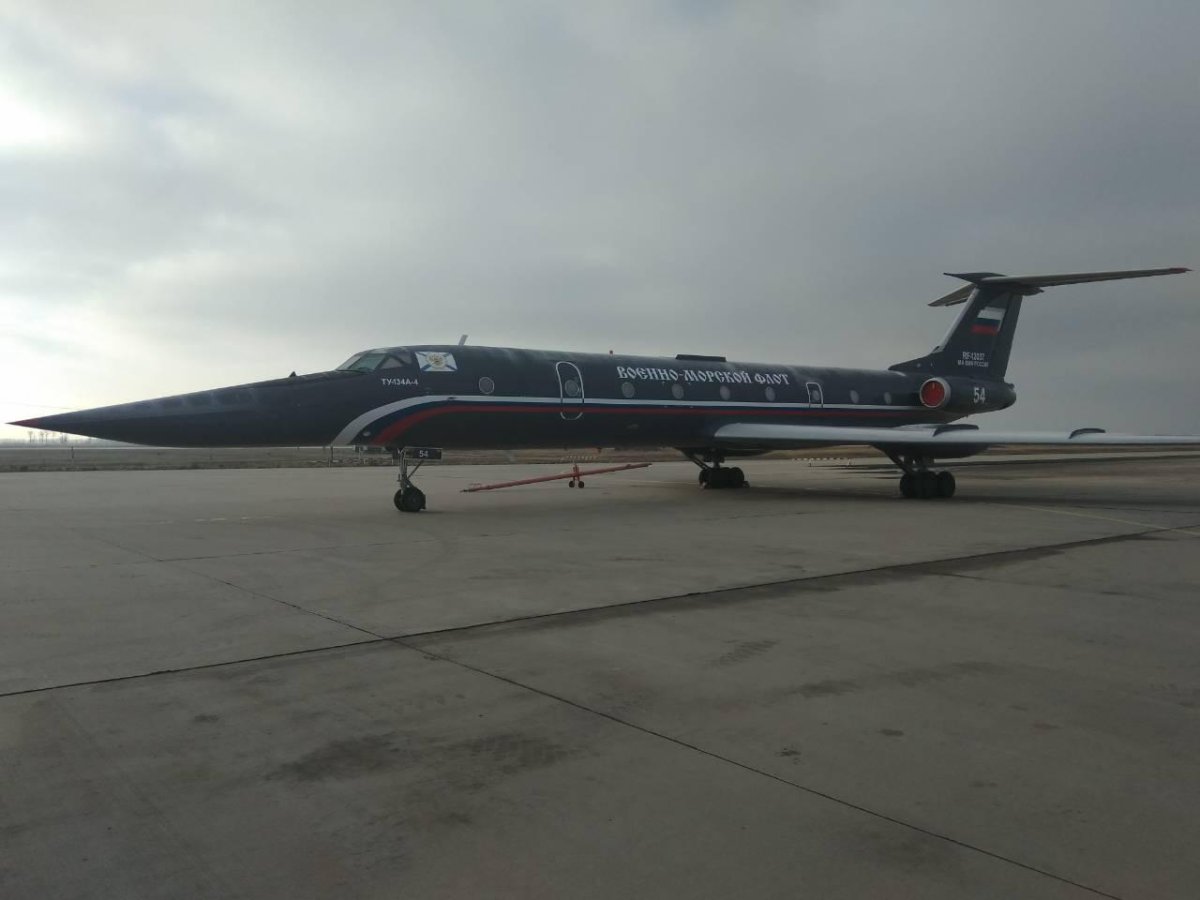 Самолет ту-134 УБЛ