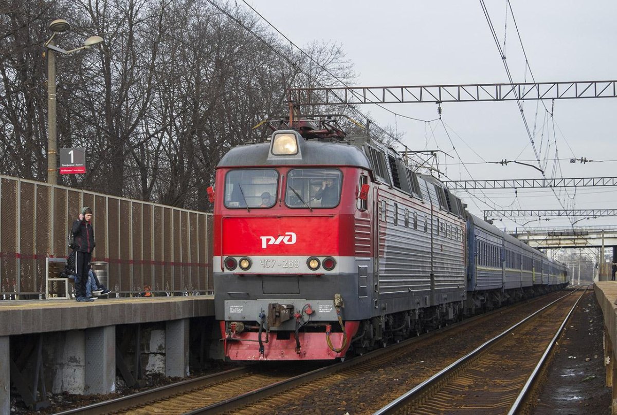 Перегон Царицыно красный Строитель