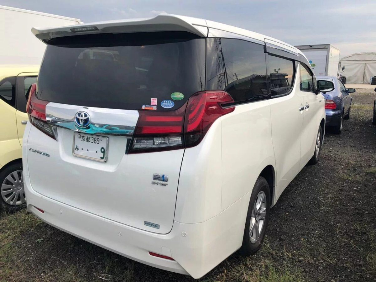 Тойота альфард 2022