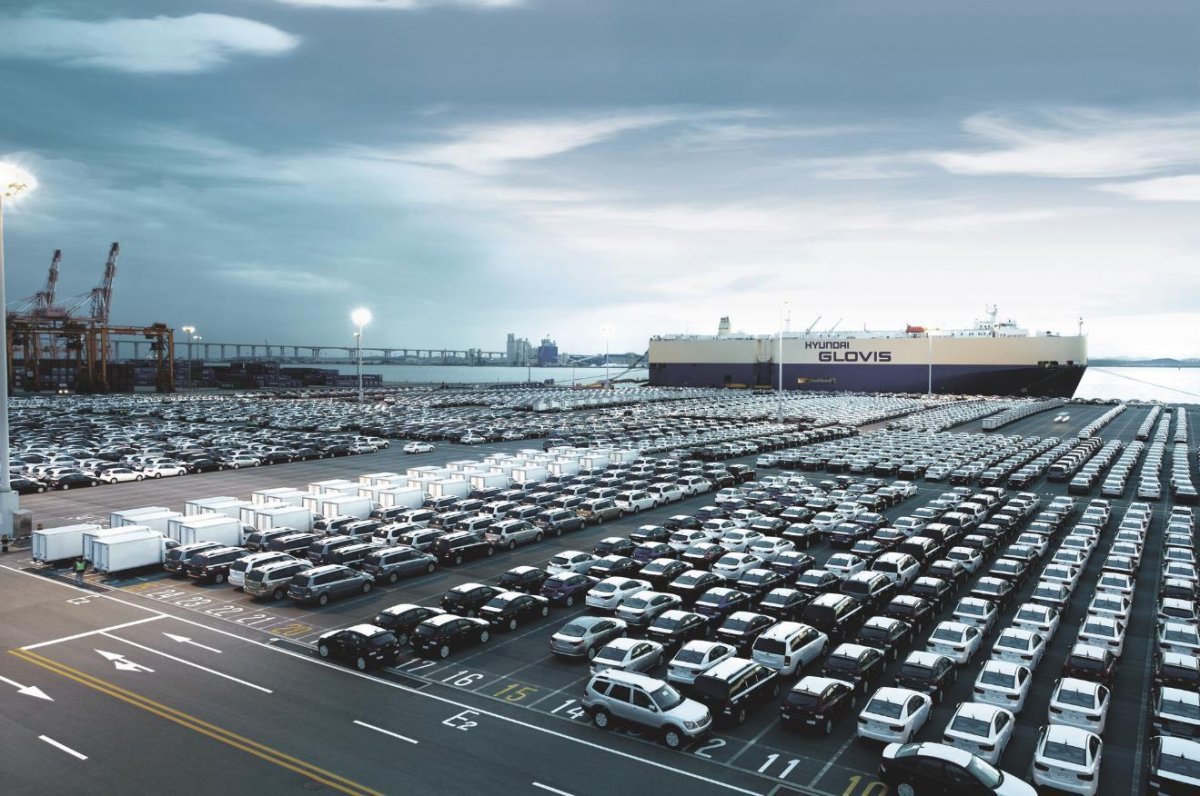 Японские машины в порту