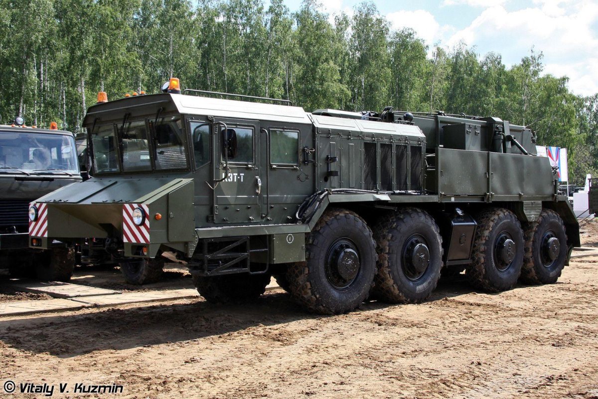 Тягач КЗКТ-7428 «Русич»