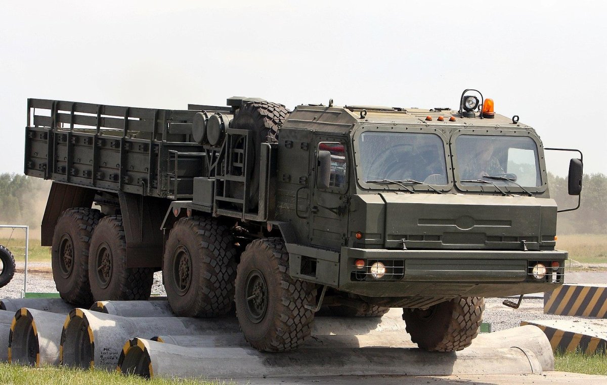 Тягач баз 6306