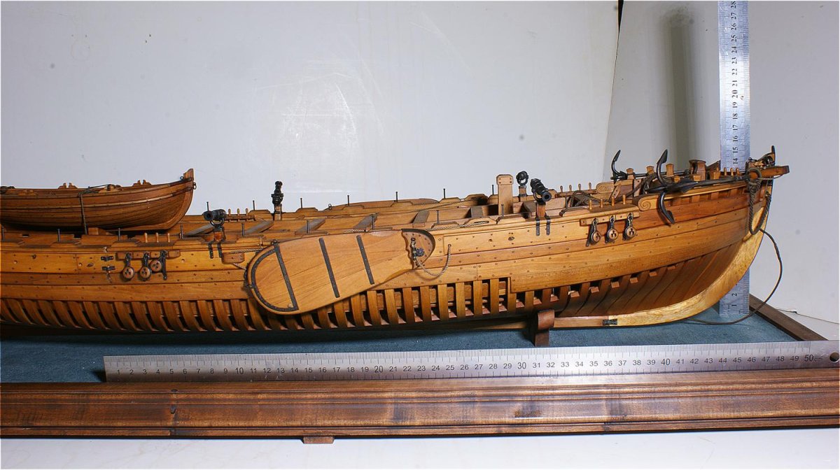 Дубель шлюпка модель