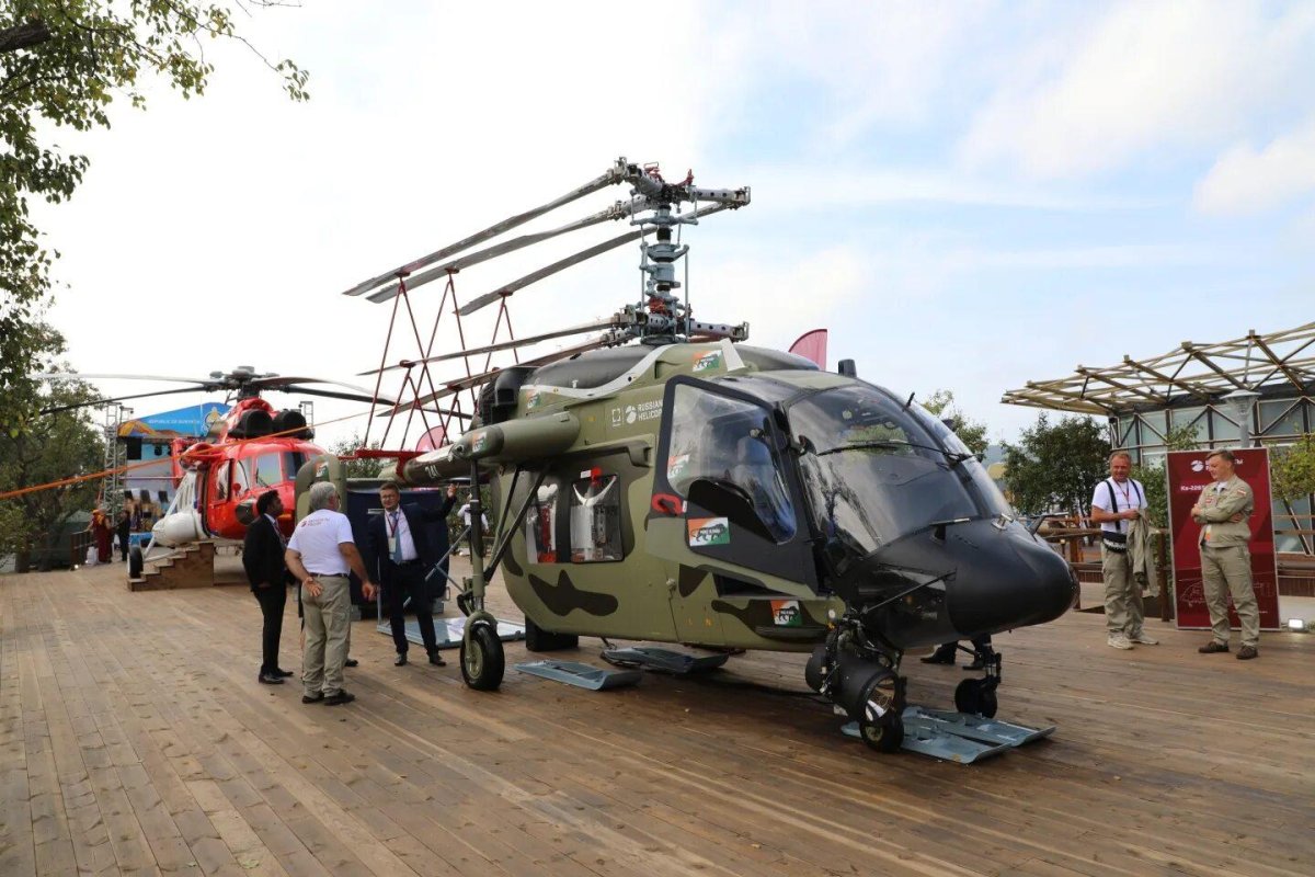 Вертолет во Владике