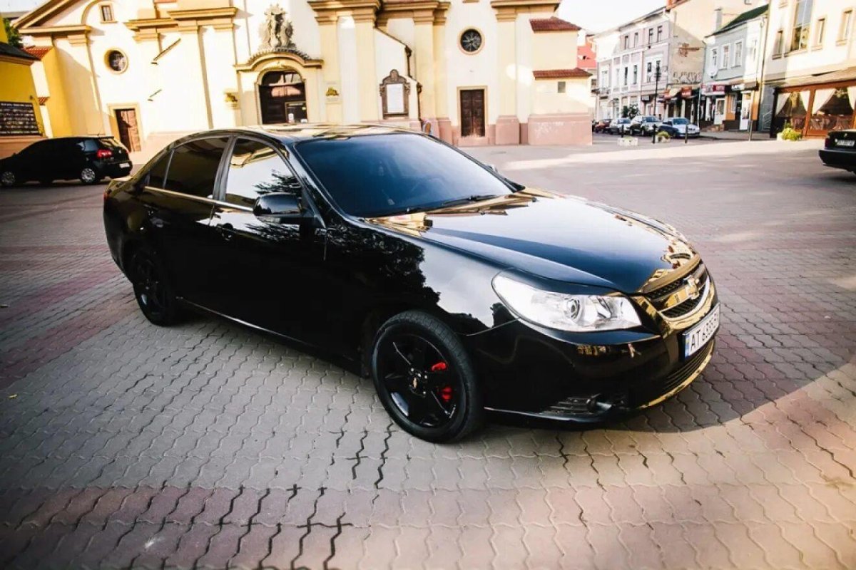 Chevrolet Epica черная