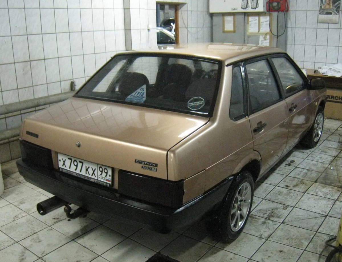 ВАЗ 2109 Золотая антилопа