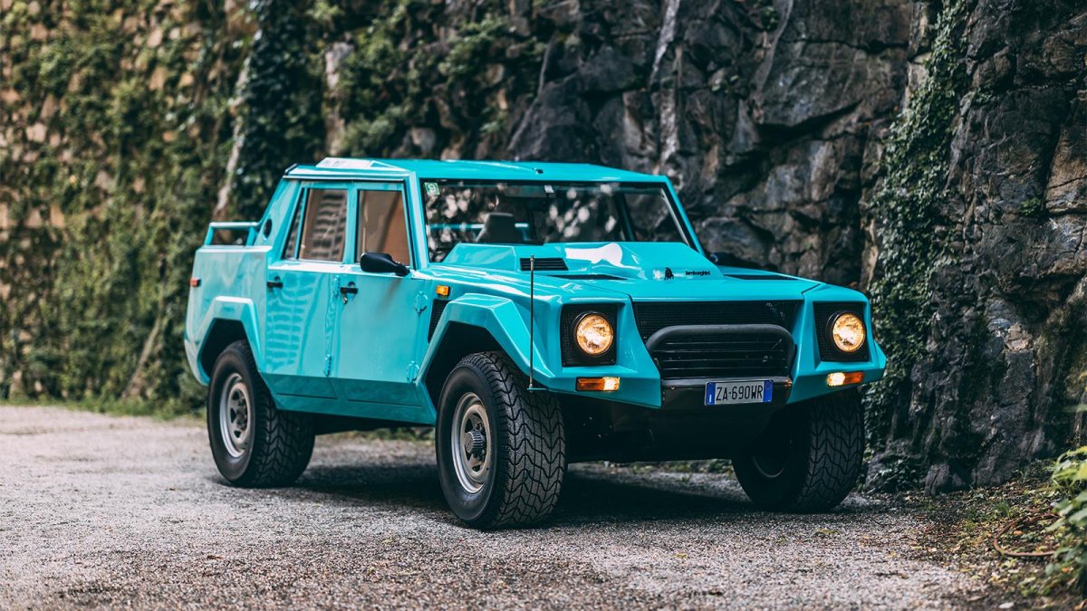 Lamborghini lm002 Саши белого
