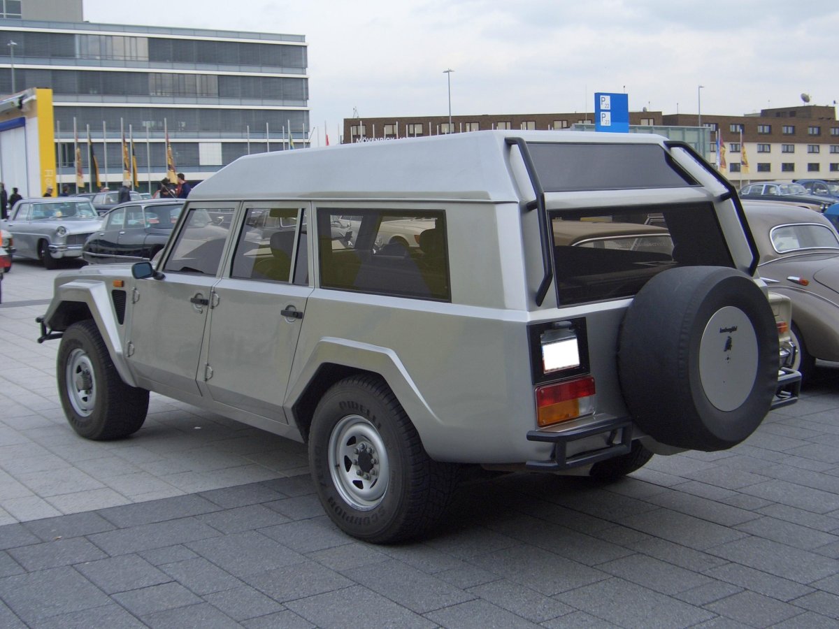 Lamborghini lm002 универсал