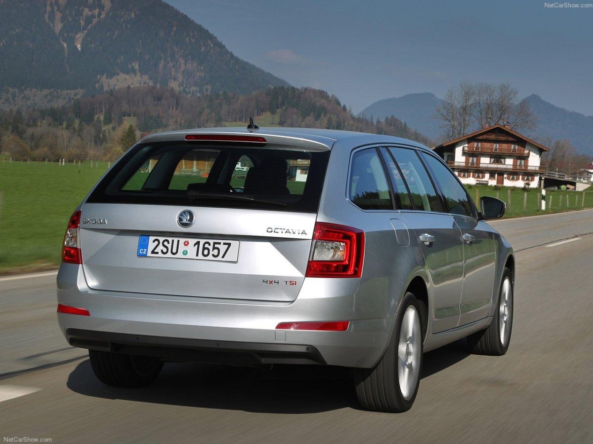Skoda Octavia Combi 2013