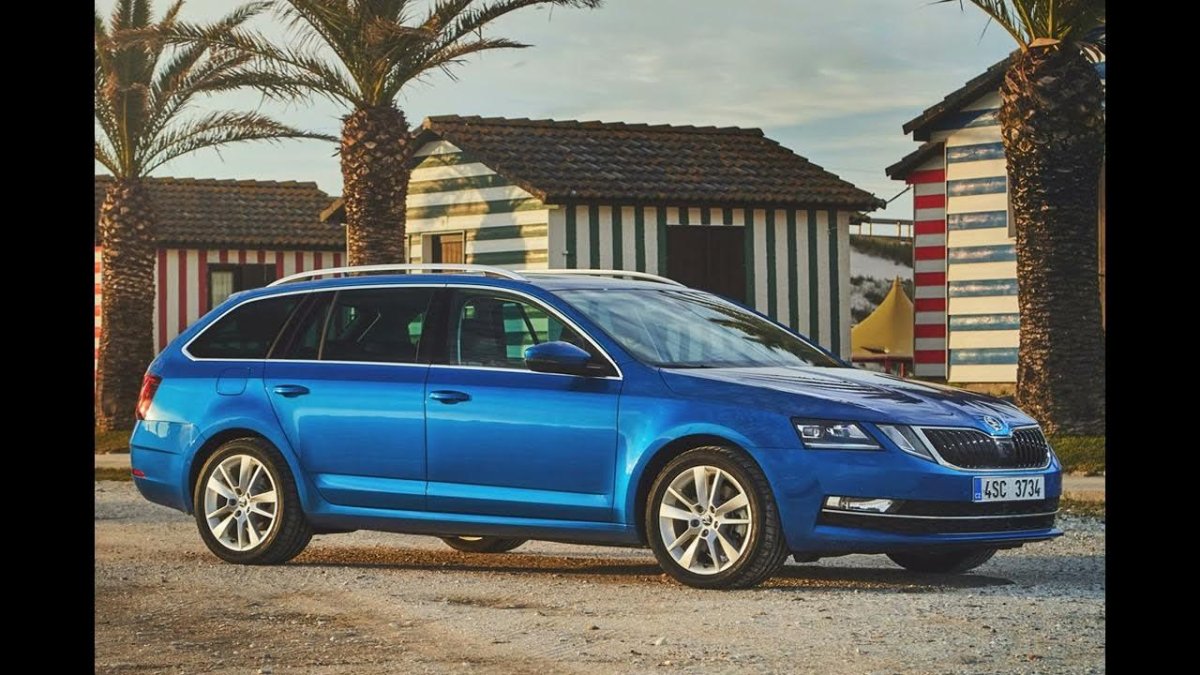 Шкода Октавия Комби