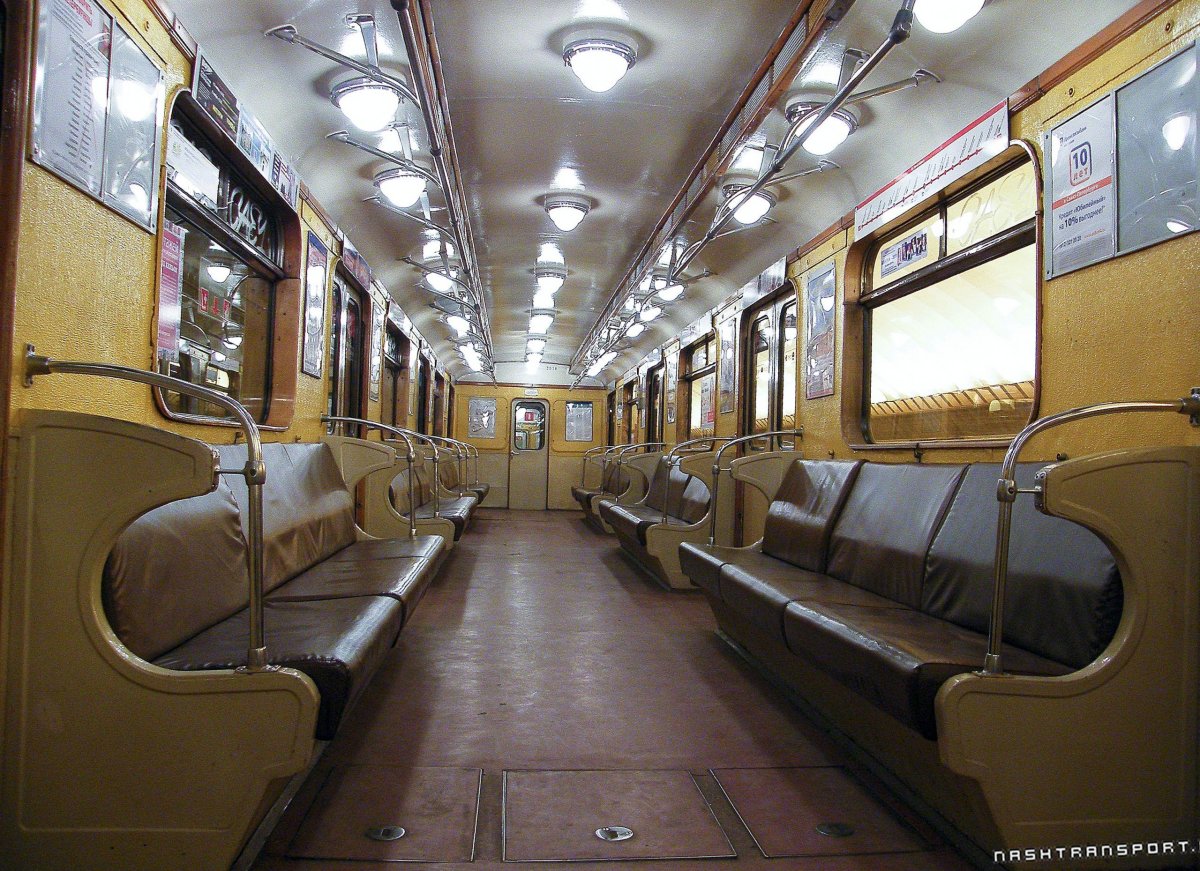 Метровагон 81.704