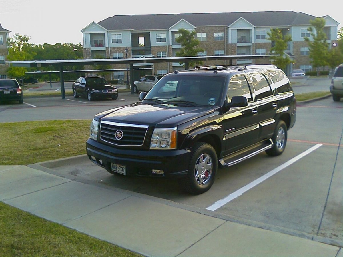 Кадиллак Эскалейд 2005