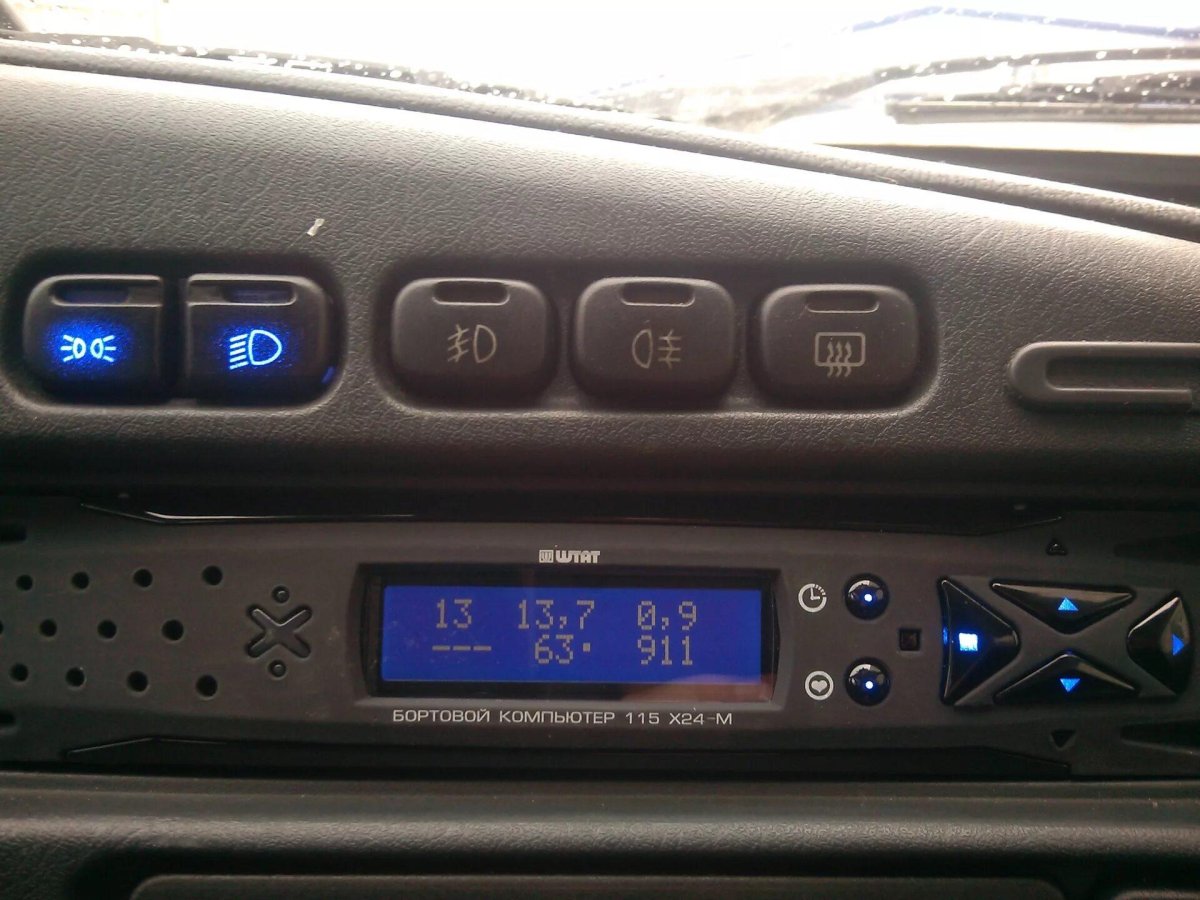 Бортовой компьютер штат ВАЗ 2114