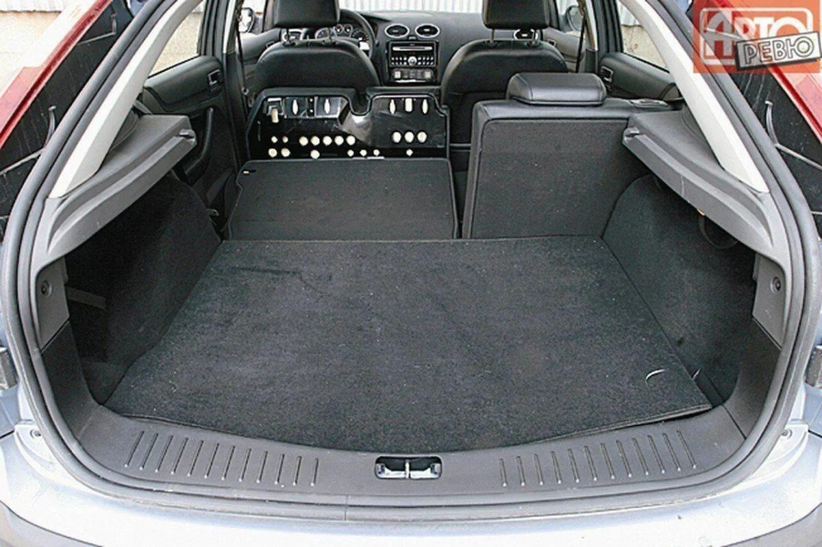 Ford Focus 2 хэтчбек багажник