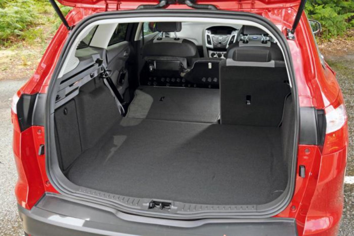 Ford Focus универсал багажник