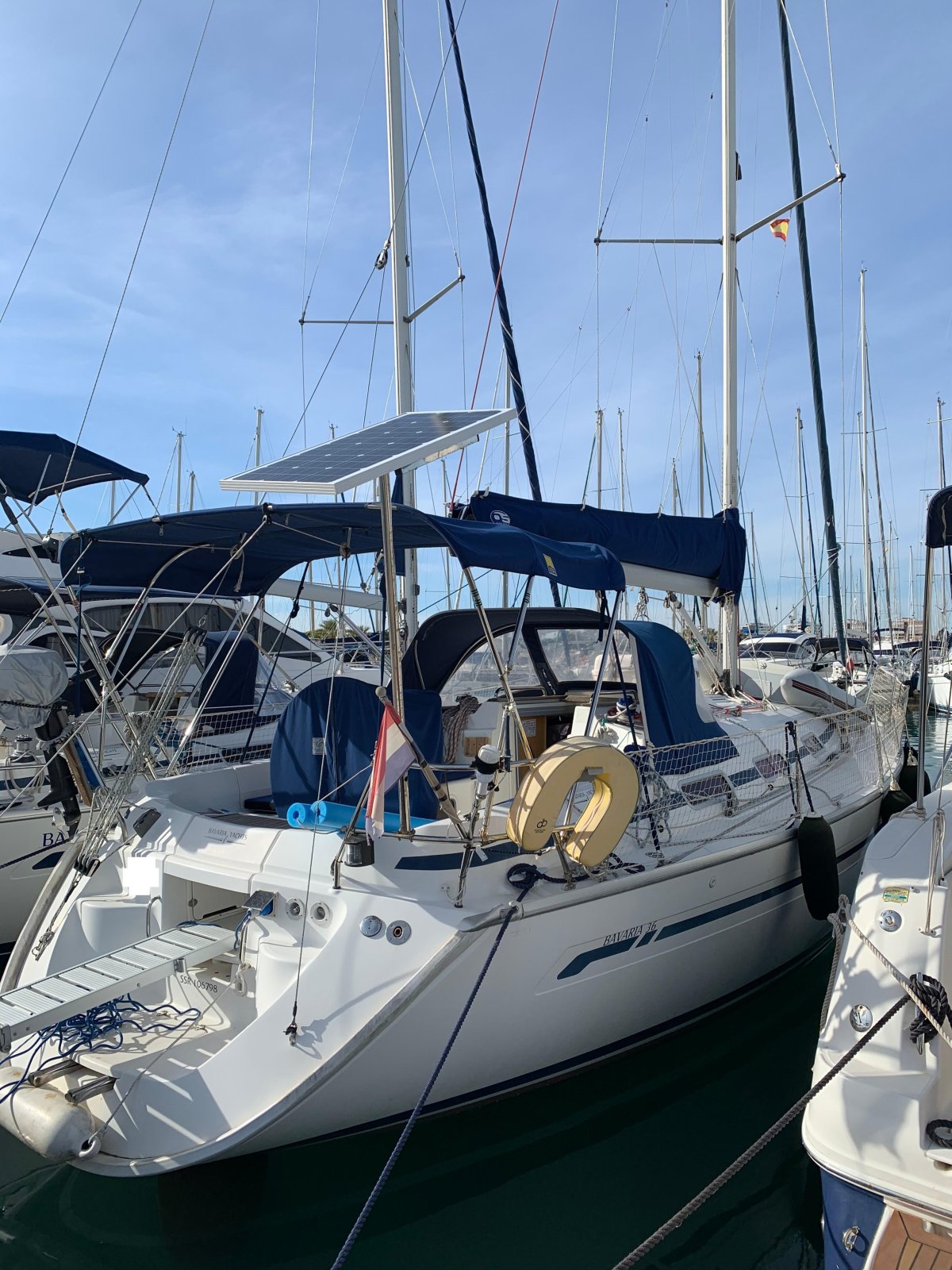 Яхта Бавария 36